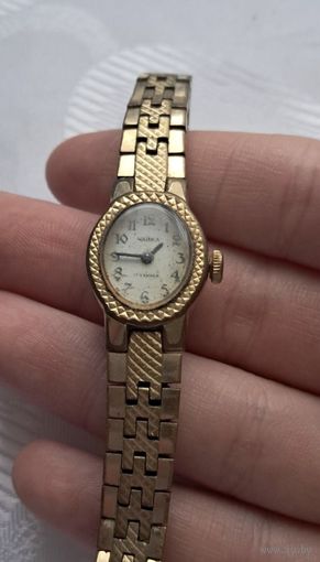 Позолоченные часы и браслет