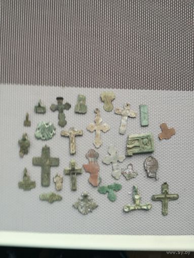 Сборный лот крестиков в реставрацию с рубля!