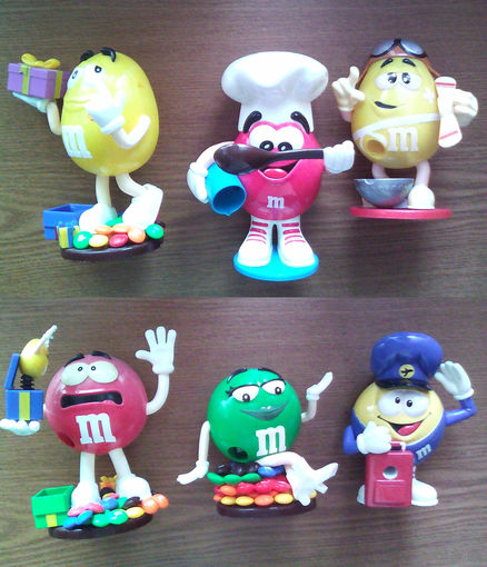 V Диспенсер M&M's эмэндэмс: Красный повар, Зелёная Леди (GREEN LADY) Жёлтый пилот стюард (Dispenser дозатор для конфет драже). Аналог фигурок Винни Пух Нестле Winnie the Pooh, Nestle Z Smarties