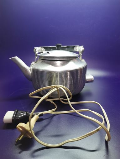 Электрический чайник СССР 2л. 1988 год.