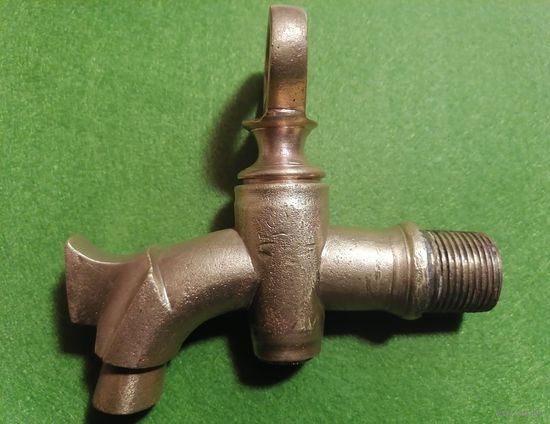 Продам большой бочковой кран (РИА)(Предлагайте цену)