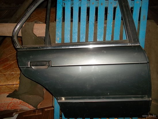 Дверь задняя правая к BMW 324D  E30   1986 г