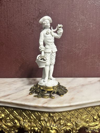 Старинная статуэтка, мягкий фарфор, бронза, Европа, много лотов с рубля