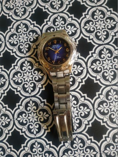 Часы наручные с браслетом.  В коллекцию,ремонт,на запчасти.Состояние на скане.