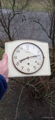 РЕДКИЕ ЧАСЫ JUNGHAUS ГЕРМАНИЯ НАСТЕННЫЕ СОСТОЯНИЕ  !!!  НА ХОДУ . Распродажа Коллекции !!! .Экспресс  Аукцион НЕ с РУБЛЯ    .Много лотов в продаже .