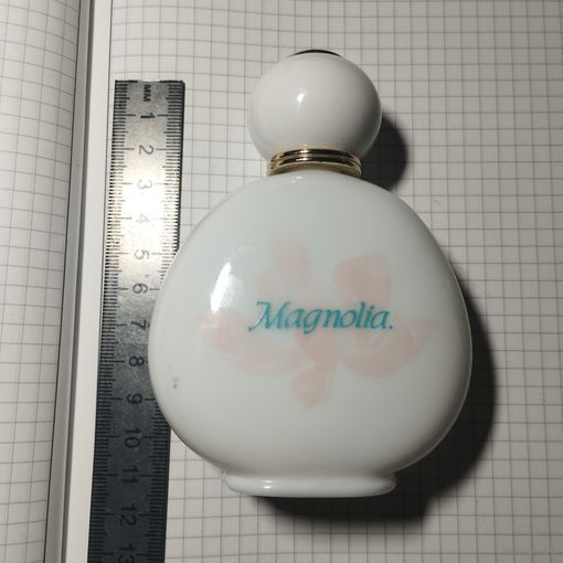 Флакон с под духов Магнолия  Magnolia винтаж ссср
