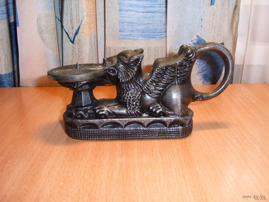 Подсвечник.