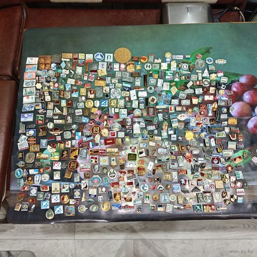 Значки ссср,с рубля без минимальной цены.