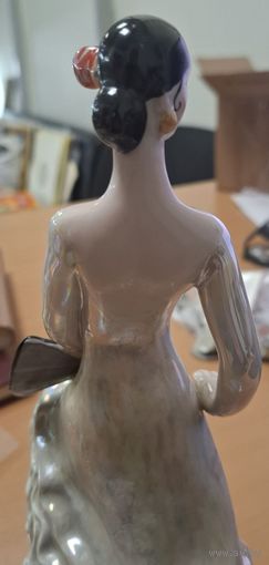 Фарфоровая статуэтка Кармен