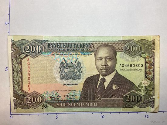 Кения 200 шиллингов образца 1992 года-472