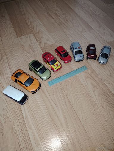 Машинки металлические