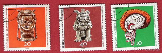 ГДР 1971 Из серии "Этнографический музей Лейпцига"