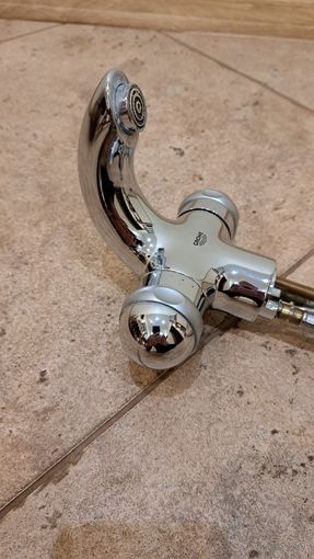 Смеситель Grohe б/у рабочее состояние.