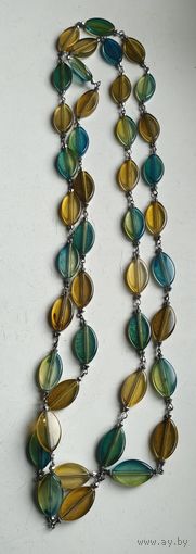 Бусы пластиковые