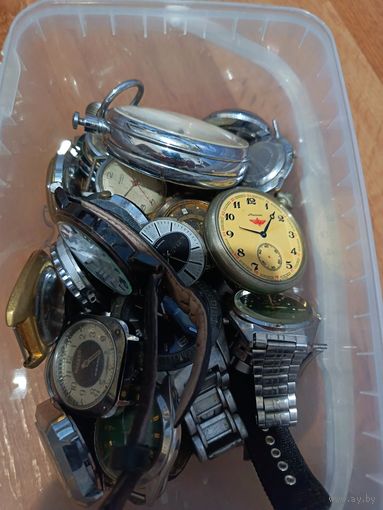 Часы разные много
