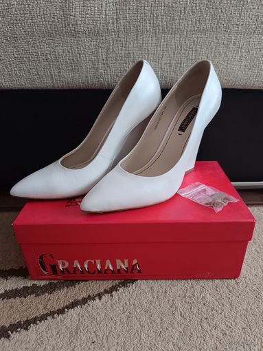 Продам туфли лодочка женские натуральная кожа