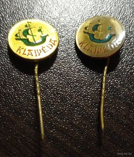 Клайпеда. 2 разновидности: белый и жёлтый металл, игла. Цена за пару.