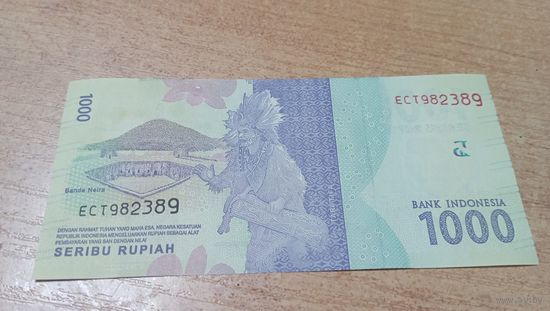 1000 рупий 2016 года Индонезии 982389