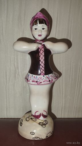 УГАДАЙ-КА. МФЗ. Авторская статуэтка. Фарфор для истинных ценителей минского фарфора.  ДОРОГО!