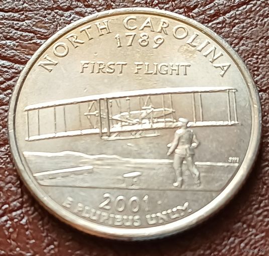 США 25 центов , D 2001 Квотер штата Северная Каролина    ( 2-4-8 )