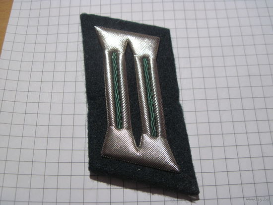 Петлица армии ГДР. Торги!