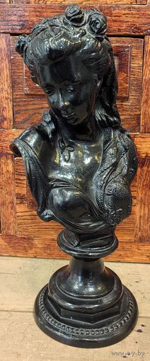 Чугунный бюст "Весна" Касли, 1985 год