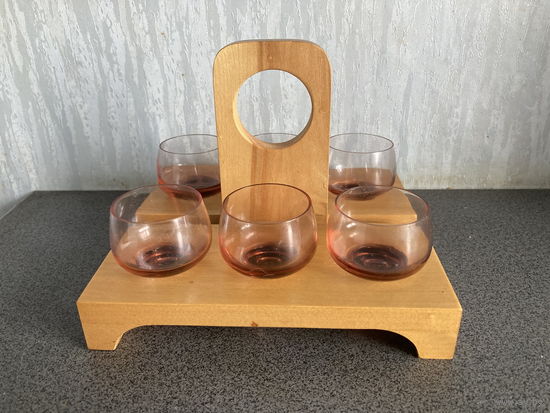 Набор коньячных рюмок СССР на подставке вишневое стекло