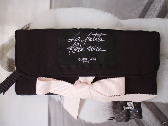 Косметичка Guerlain, новая, в упаковке Trousse La Petite Robe Noire de Guerlain