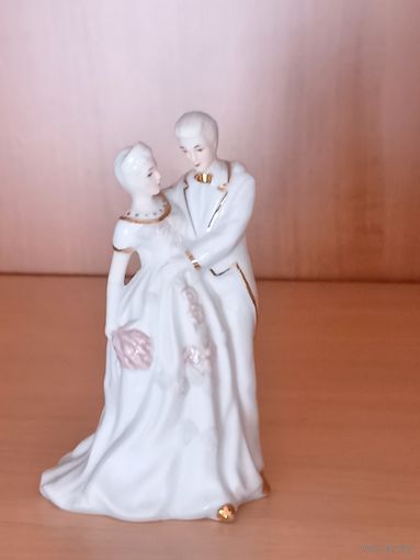 Статуэтка дама с кавалером
