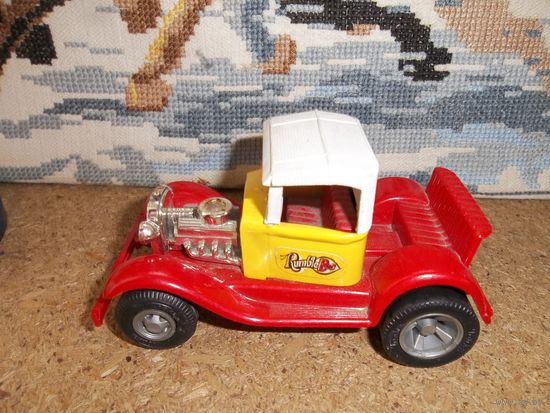 Машинка США . Tonka Rumble Bee
