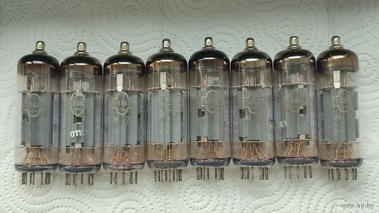 Радиолампа 6П44С.Новая с хранения.1977г