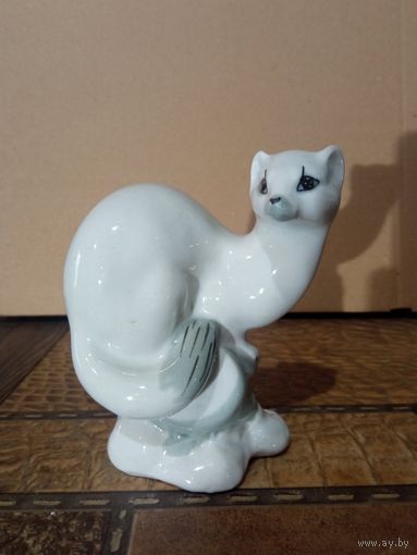 Статуэтка Хорек