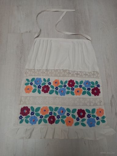Фартук,  передник вышитый старинный