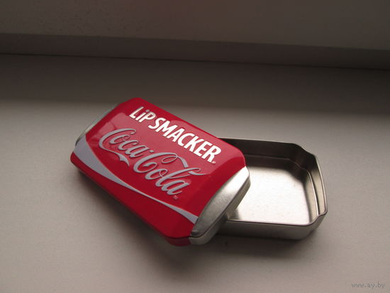 Коробка жестяная ,с эмалевым покрытием .Coca-Cola.1980-х