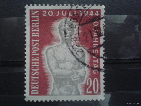 Берлин 1954 10 лет заговора против Гитлера, памятник Михель-7,0 евро гаш.