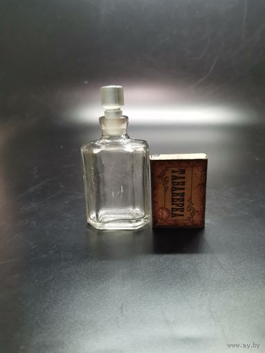 Флакон от парфюм СССР.