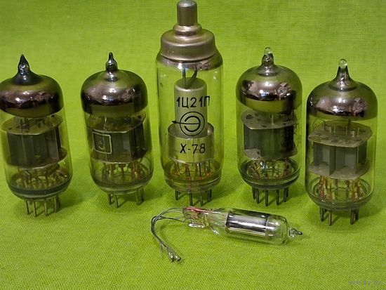 Лампы 1Ц4Б-1, 6Н1П, ТХ4Б-1 (СССР) цена за все