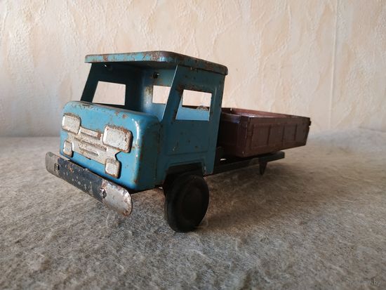 Детская металлическая игрушка-автомобиль, СССР.