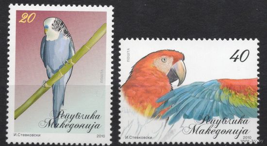 Македония 2010. Фауна. Попугаи 2 марки (540-1)