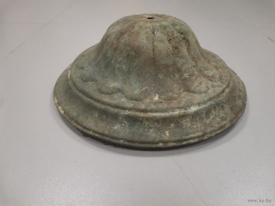 Бронзовый абажур.