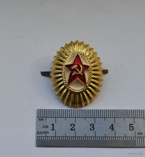Кокарда.
