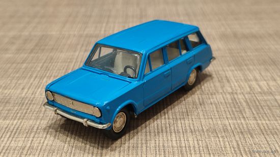 Модель ВАЗ-2102 СССР 1:43 Коробка СОСТОЯНИЕ
