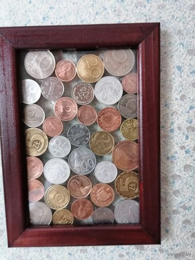Картина из монет