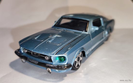 Ford Mustang GT 1:43 #11803