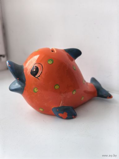 Рыбка фарфоровая.