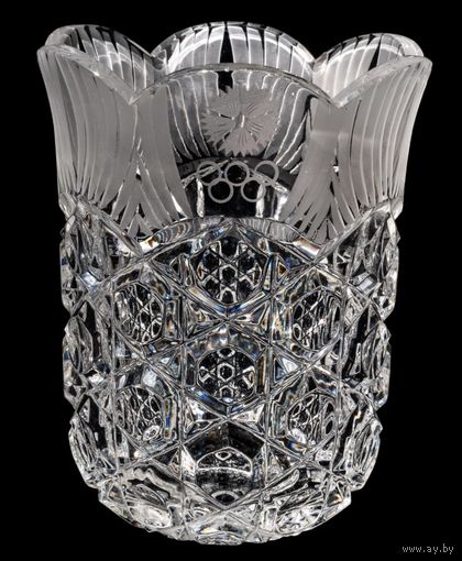 Ваза Олимпиада-80 ЛЗХС (Магнолия)  автор Пыльд.Х.М.