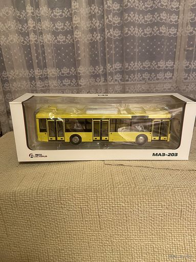 Автобус МАЗ 203 АИСТ