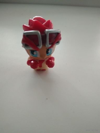 Фигурка гонщик