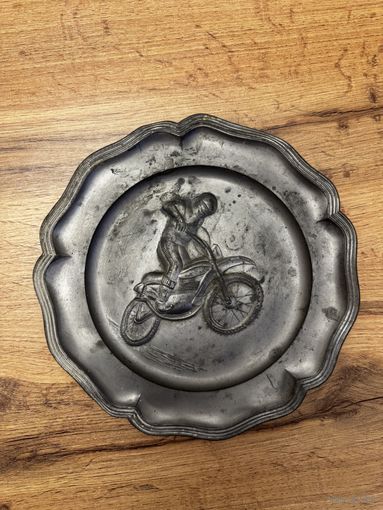 Тарелка оловянная