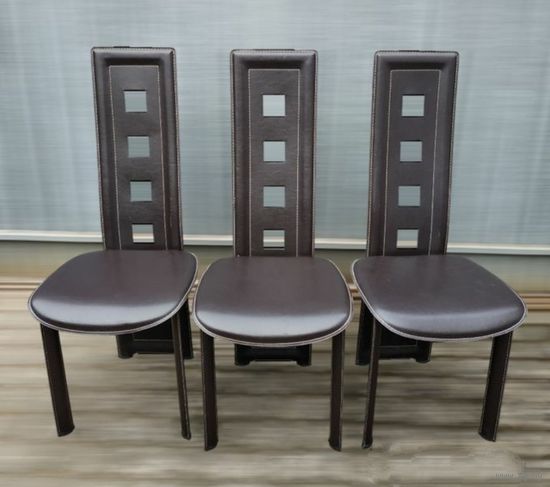 Дизайнерские стулья.4 шт.Кожзам. Металл.